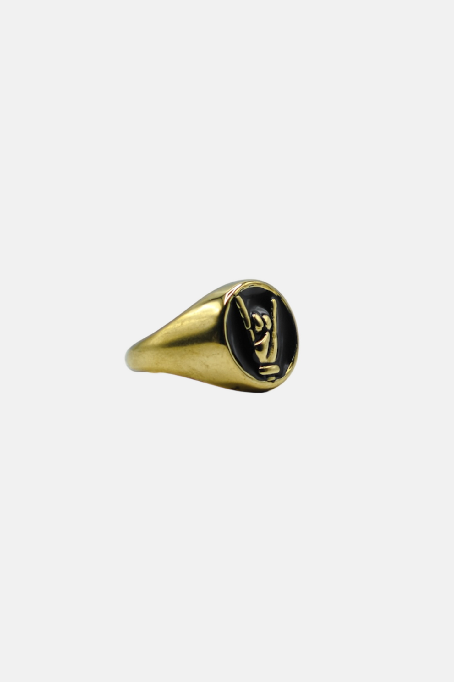 ‘Curnuto’ Chevalier Ring