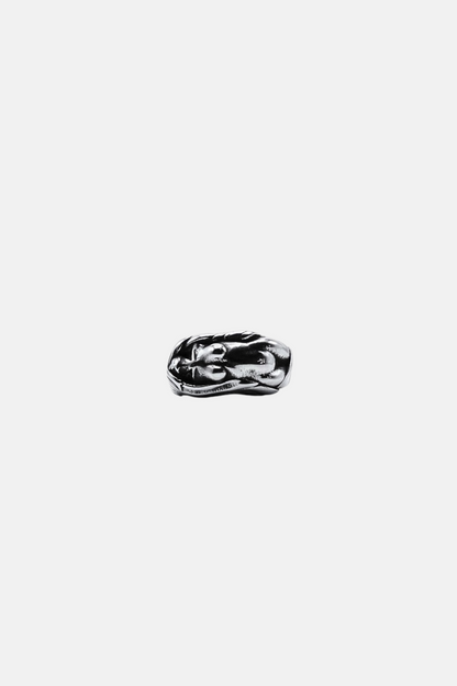 ‘Malafemmena’ Ring