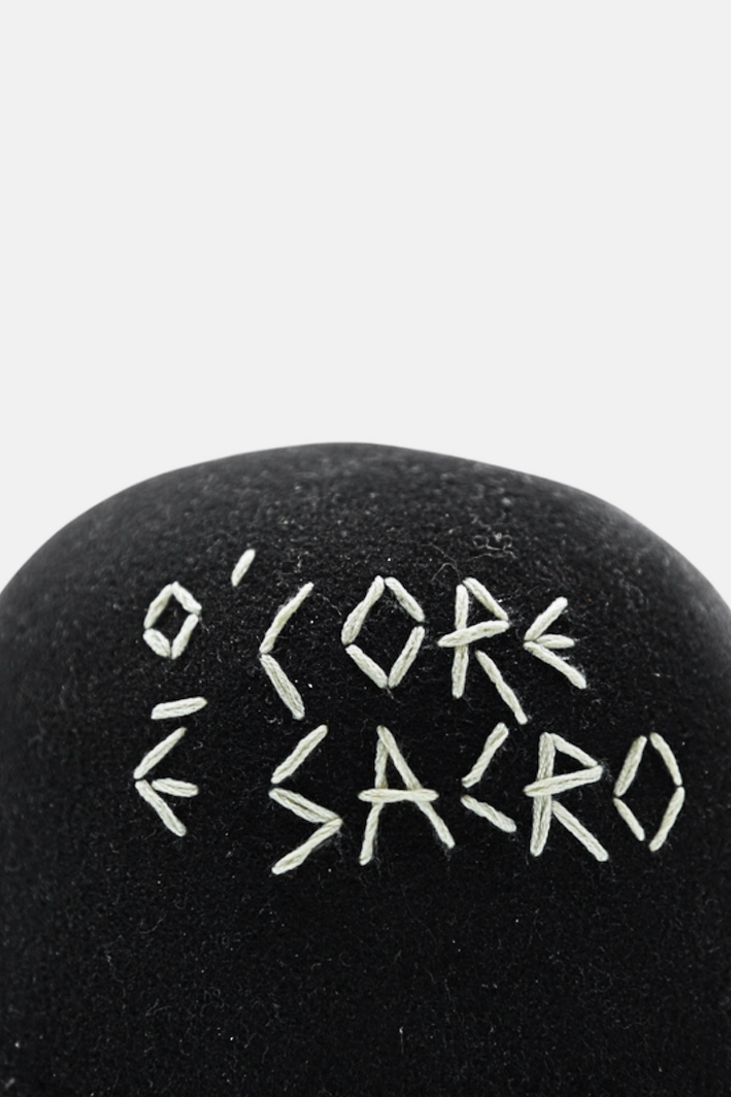 ‘Core Sacro Nero’ Felt Cap